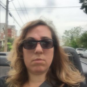 Meet your Posher, Valerie